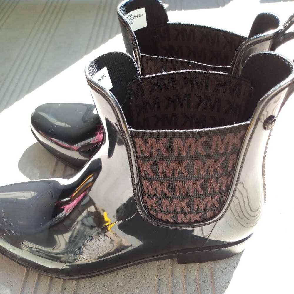 Women’s Rain Boots – Size 10 – Black & Brown – Gently Used